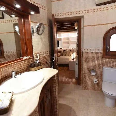 Can Castell Villa *