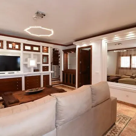 Can Castell Villa *
